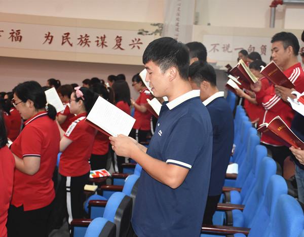 我同学说他高一DOTA 天梯1680 算什么水平 ？ 是不是很强？游戏画面