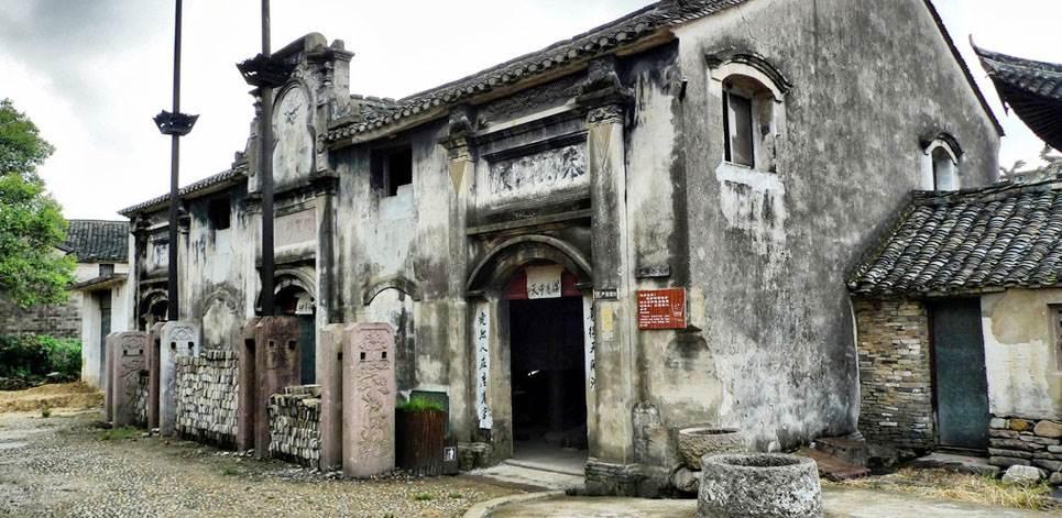 建筑面积180平方米内免税！重庆对房产税进行调整，怎么计算看案例